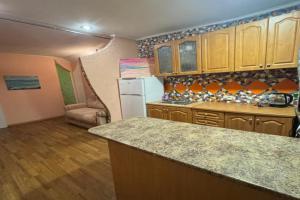 Uyutnyy domik s verandoy u morya , plyazh Chayka Guest house, Zatoka