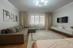 Samyy tsentr goroda, Abu-Dabi plaza, Bayterek, Botanicheskiy sad, Lineynyy park Apartments, Astana