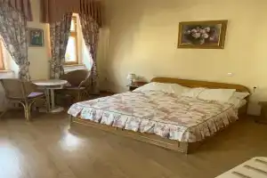 Peace in the center of the colonnade! Guest house, Karlovy Vary