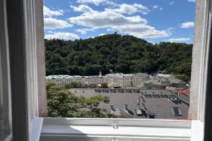 Zora Apartment with Grandhotel Pupp view, Karlovy Vary