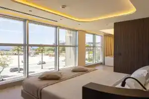 Quartz Hotel, Vlore