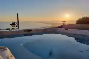 Villa Tonka with jacuzzi, Podstrana