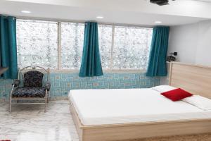 hotel SR, Kolkata