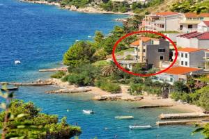 Apartments by the sea Zavode, Omis - 1022, Tice