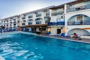 Vossos Hotel Apartments, Laganas