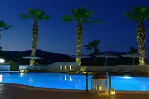 Sun Rise Hotel Apartments, Eretria