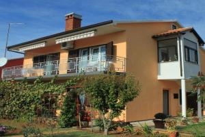 Apartments with a parking space Valbandon, - 7273, Stignano di Pola