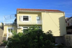 Apartments by the sea - 8534, Vis