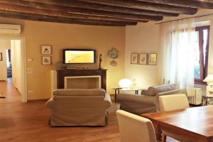 Wallace Luxury Home Apartments, Verona