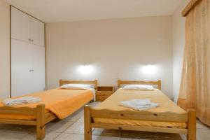 Pink Panther Studios & Apartments, Laganas