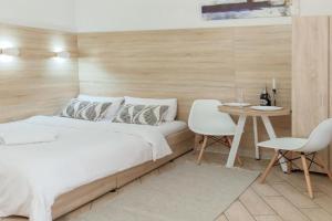 Mini Smart Apartments on Shpytalna 13- Economy Apartment, Lvov