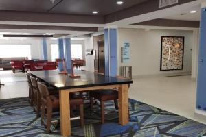 Holiday Inn Express Interstate 20 Parks Mall by IHG, Arlington