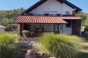 Villa MIR, Mokra Gora