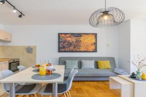 Apartment Vita, Bagnole