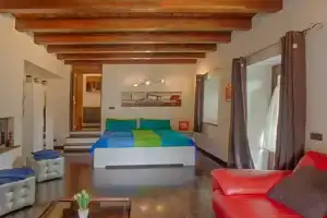 Casale Pratoterra, Bracciano