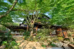 Yufuin Iyotomi Hotel, Yufu