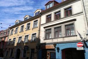 Three-Bedroom Apartment on Peldu 19, Riga