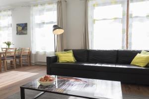 Studio Apartment Niemetzstr 51, Berlin