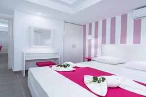 La central Apartments, Limenaria