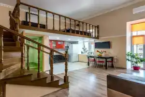 Apartment with a balcony in quiet courtyard, Odessa