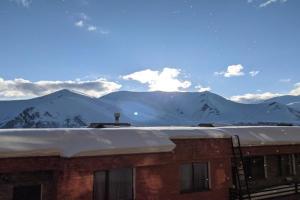 Club 2100 Ski in Studio, Gudauri
