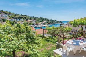 1 Bedroom Lovely Apartment In, Rabac