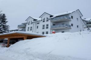 Welcome in - Ferienwohnung met eigen parkeerplaats, gelegen aan de skilift en bikepark, fiets- en skiberging Apartments, Winterberg