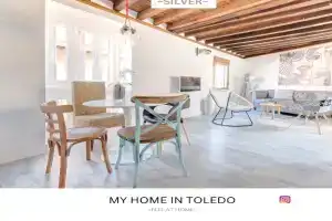 -SILVER- by myhomeintoledo Apartments, Toledo