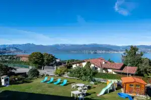 Kenya Apartments, Stresa