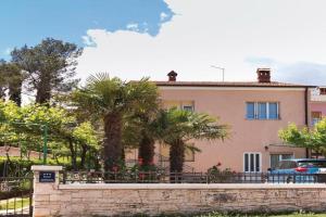 Two-Bedroom Apartment In Fazana, Stignano di Pola