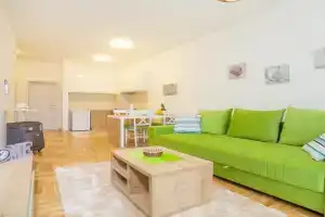 Peace 2 Apartments with parking, Budva