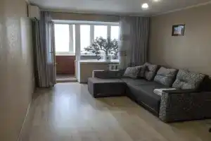 Apartment with balcony on Peremohy Avenue 43, Chernihiv