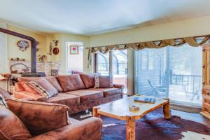 Forest Creek 22 Apartments, Mammoth Lakes
