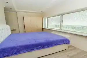 Studio on Dostyq Street 5 floor 25, Astana