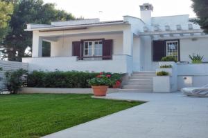 Villa Benedetta, Rosa Marina