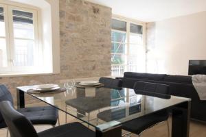 Bravissimo Cort Reial-1A Apartments, Girona