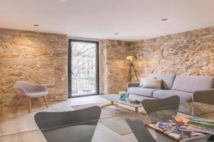 Flateli - Plaça Catalunya 22 Apartments, Girona