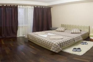 Kyiv downtown apartment on Saksaganskogo street 87, Kiev