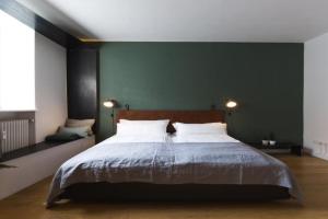 Vier Zimmer Apartments, Munchen