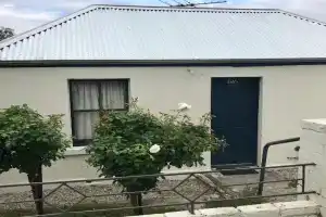 Omaroo House - panoramic water views, Hobart