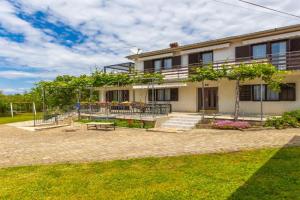 Apartments Mare, Malinska