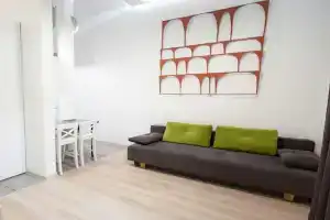 Kyiv White Apartment, Kiev