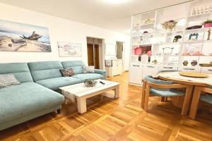 Varja 2 Apartment, Przno