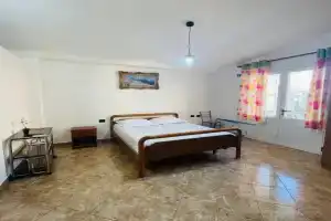 Jazoj Family hotel, Orik