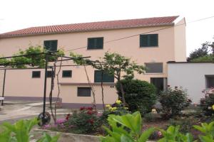 Rooms with a parking space Sibenik - 13739, Zablace