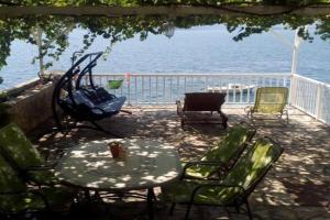 Apartment Bonaca, Komarna