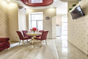 American Apartment, Lvov