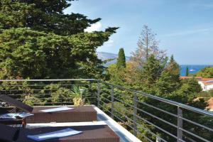 One-Bedroom Apartment In, Stari Grad