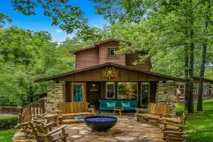 The Woods Cabins Mini-hotel, Eureka Springs