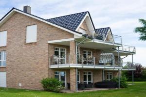 Schmuckstück am Binnensee, Burg auf Fehmarn